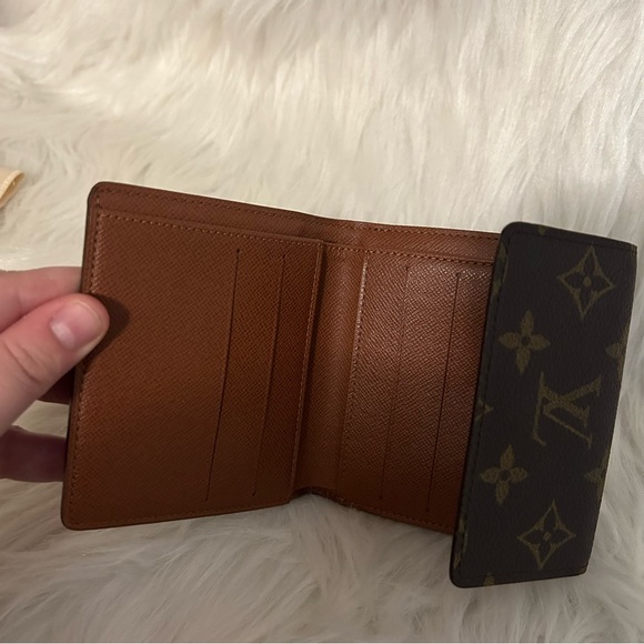 Authentic Louis Vuitton Elise Wallet - Picture 6 of 11
